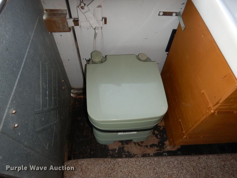 image for item DH8768 1985 Chevrolet G30  RV