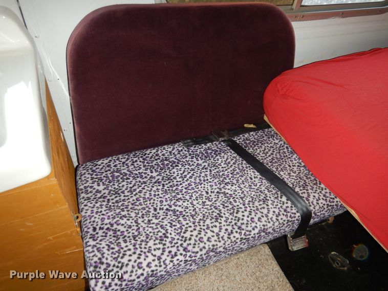 image for item DH8768 1985 Chevrolet G30  RV