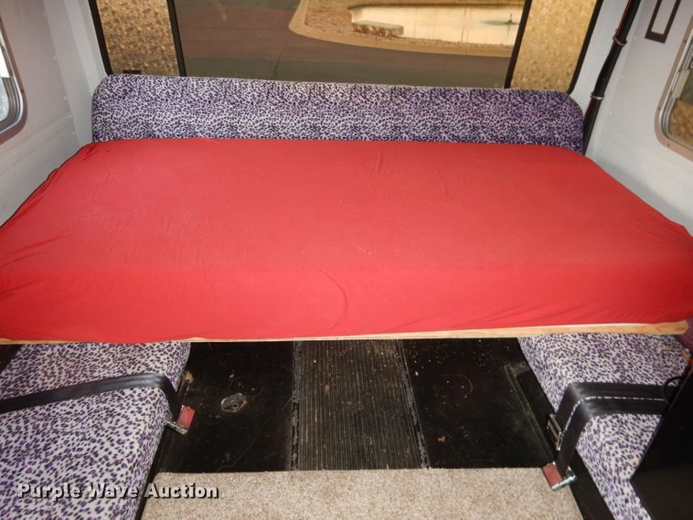 image for item DH8768 1985 Chevrolet G30  RV