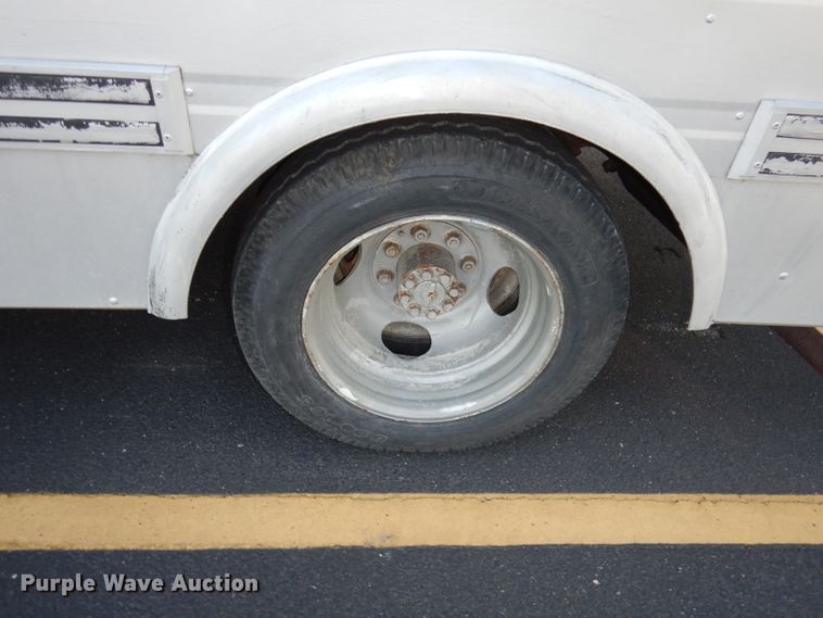 image for item DH8768 1985 Chevrolet G30  RV