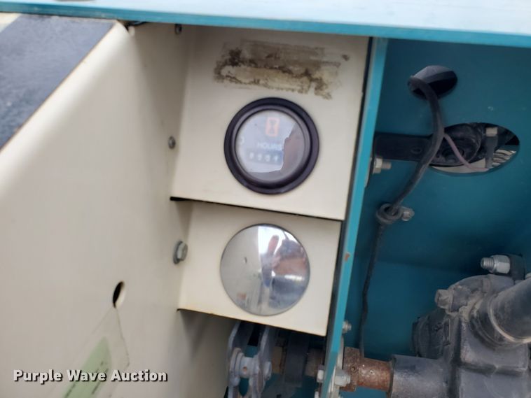 image for item DI4799 Tennant 235  sweeper