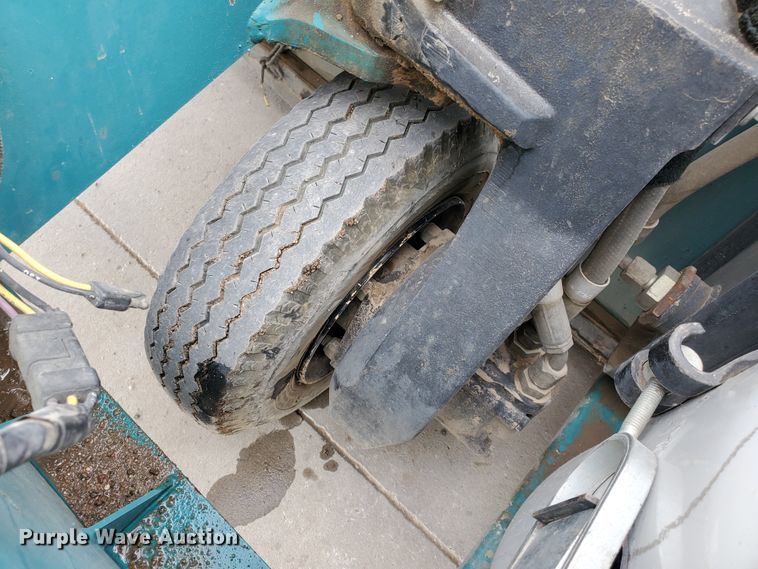 image for item DI4799 Tennant 235  sweeper