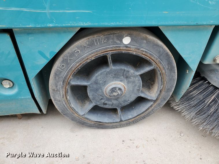 image for item DI4799 Tennant 235  sweeper