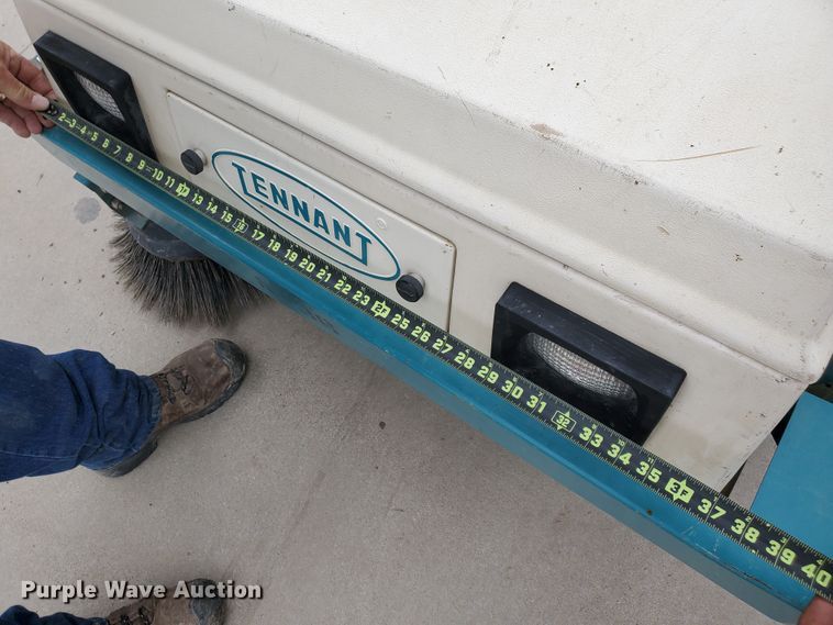 image for item DI4799 Tennant 235  sweeper