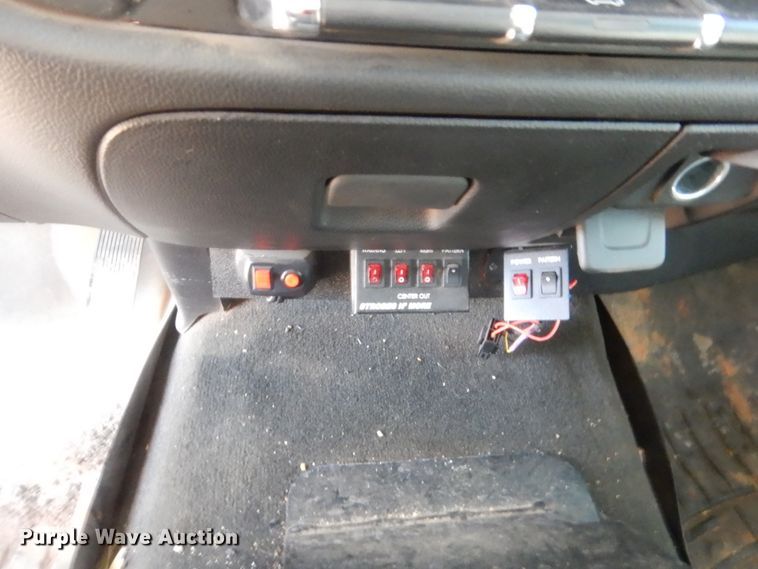 image for item DJ1843 2015 Chevrolet Silverado 1500  Crew Cab pickup truck