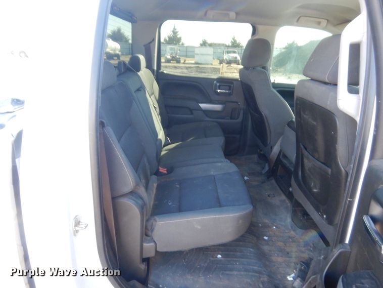 image for item DJ1843 2015 Chevrolet Silverado 1500  Crew Cab pickup truck