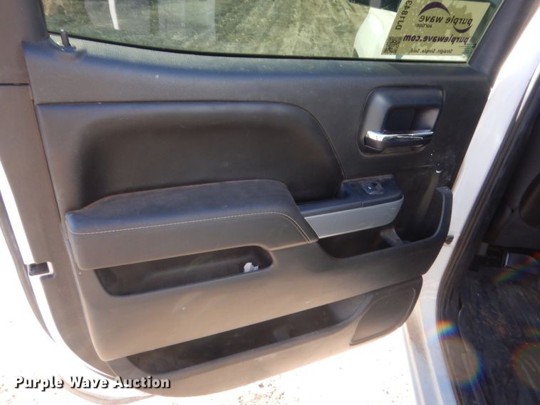 image for item DJ1843 2015 Chevrolet Silverado 1500  Crew Cab pickup truck