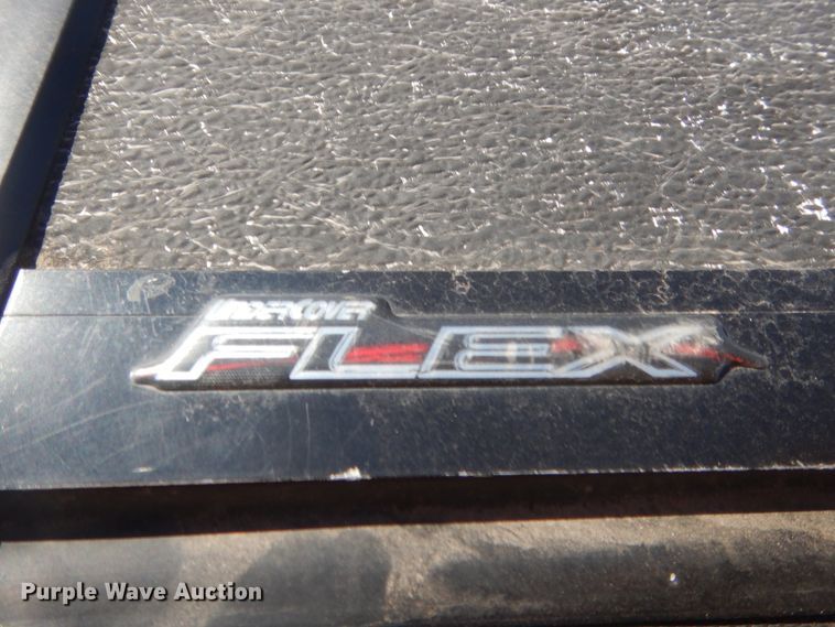 image for item DJ1843 2015 Chevrolet Silverado 1500  Crew Cab pickup truck