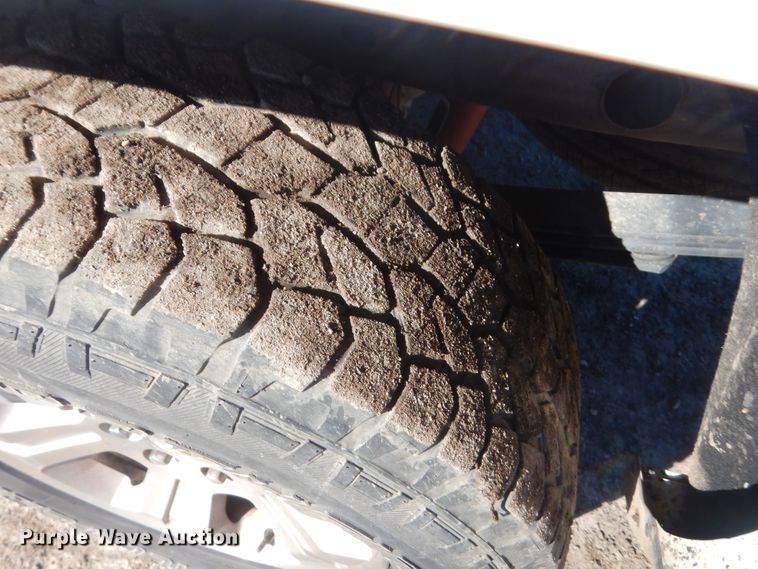 image for item DJ1843 2015 Chevrolet Silverado 1500  Crew Cab pickup truck