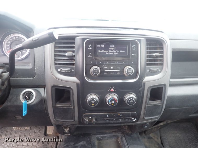 image for item DJ5673 2015 Dodge Ram 5500  truck cab and chassis