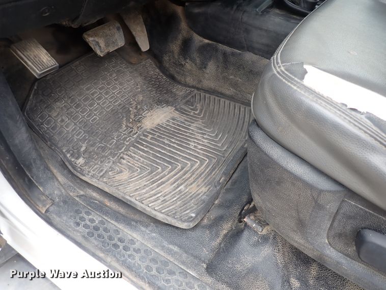 image for item DJ5673 2015 Dodge Ram 5500  truck cab and chassis