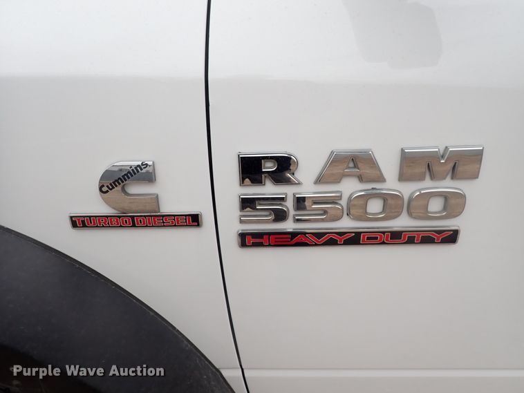 image for item DJ5673 2015 Dodge Ram 5500  truck cab and chassis