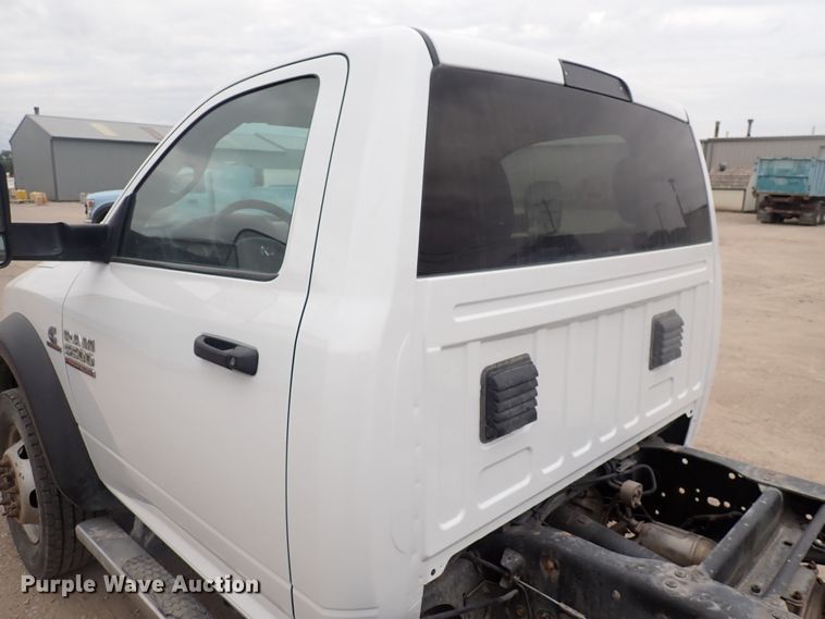 image for item DJ5673 2015 Dodge Ram 5500  truck cab and chassis