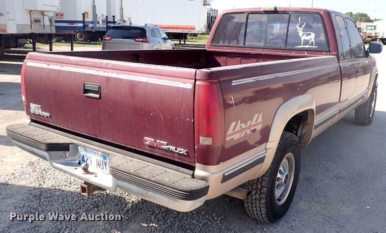 image for item DJ5681 1993 GMC Sierra 2500  Ext. Cab pickup truck