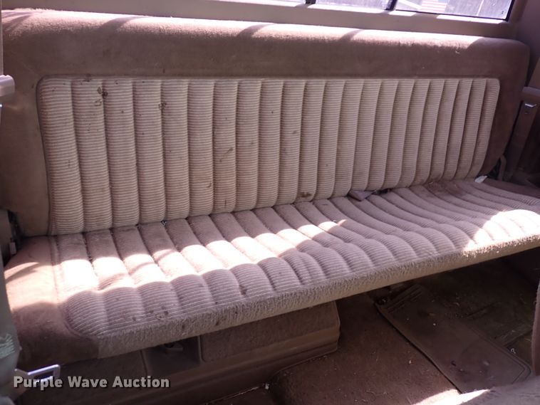 image for item DJ5681 1993 GMC Sierra 2500  Ext. Cab pickup truck