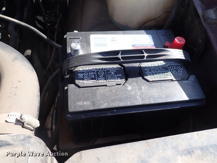 image for item DJ5681 1993 GMC Sierra 2500  Ext. Cab pickup truck