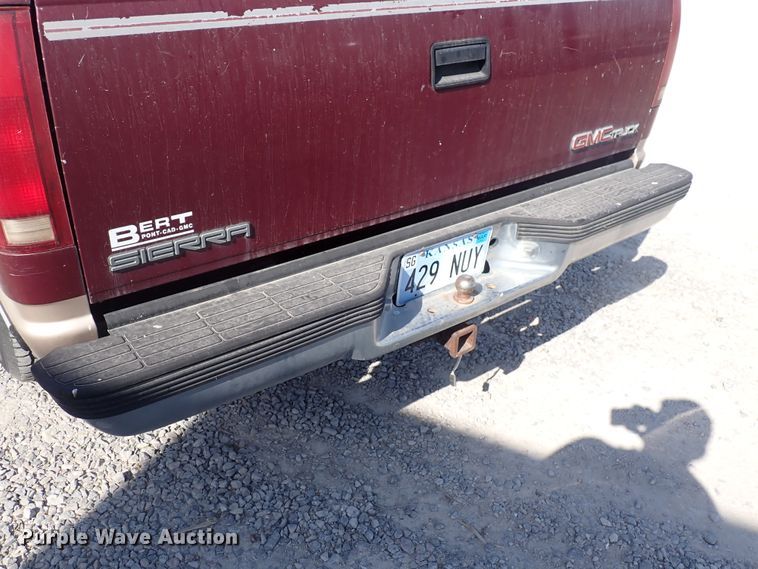 image for item DJ5681 1993 GMC Sierra 2500  Ext. Cab pickup truck