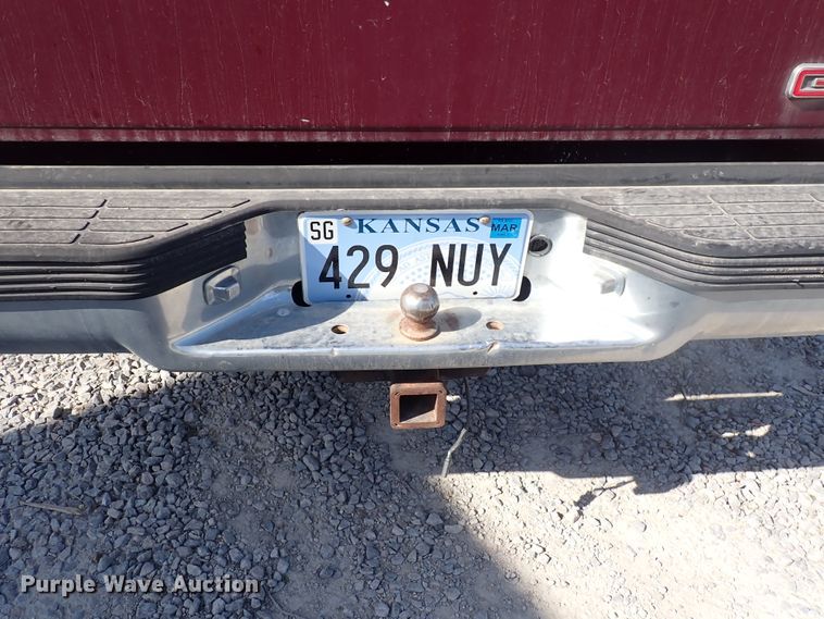 image for item DJ5681 1993 GMC Sierra 2500  Ext. Cab pickup truck