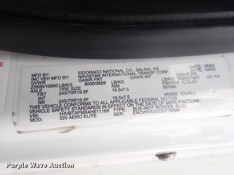 image for item DJ5696 2004 International 3200  shuttle bus