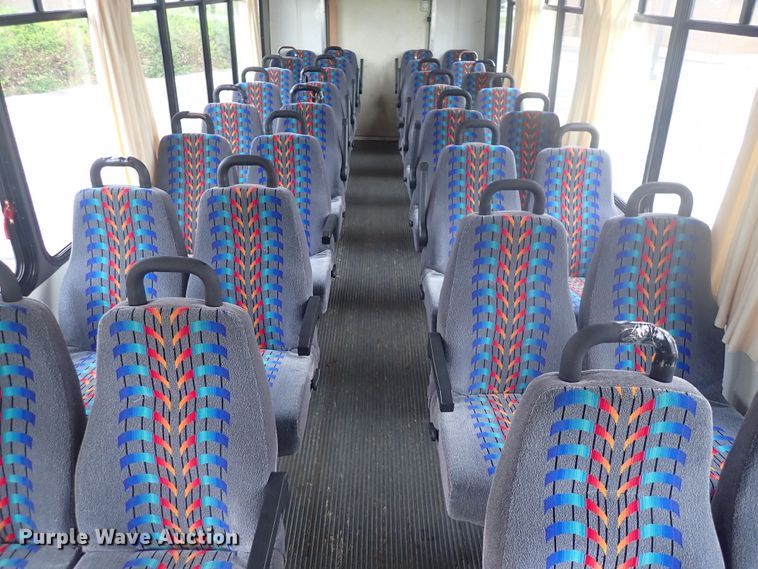 image for item DJ5696 2004 International 3200  shuttle bus