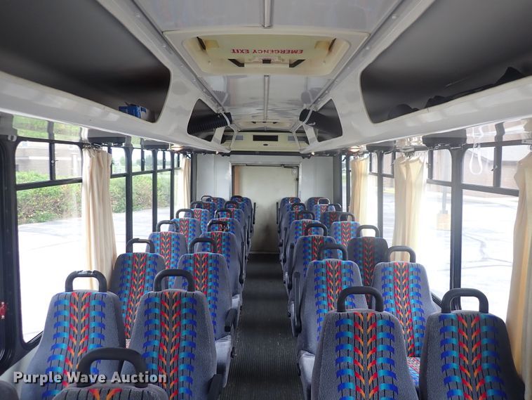 image for item DJ5696 2004 International 3200  shuttle bus