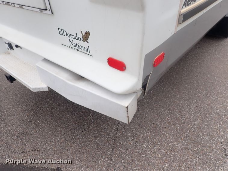 image for item DJ5696 2004 International 3200  shuttle bus