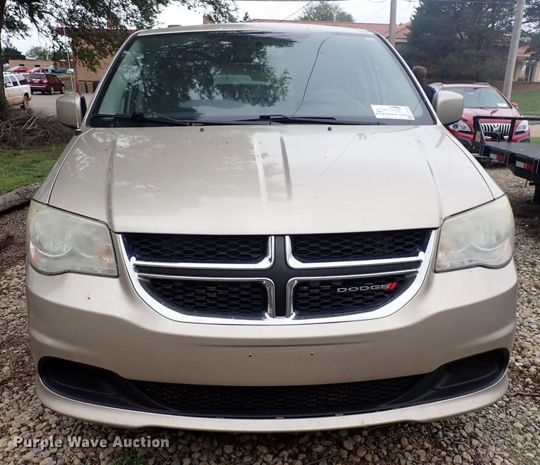 image for item DJ5743 2013 Dodge Grand Caravan  van
