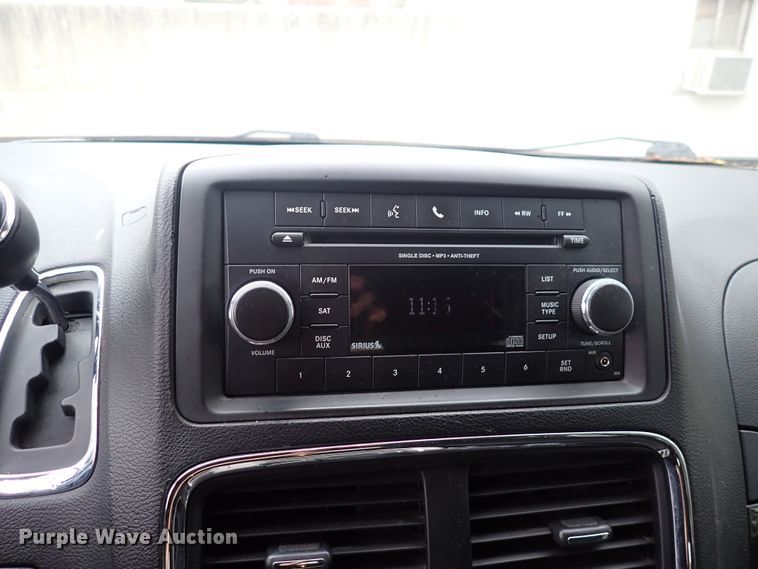 image for item DJ5743 2013 Dodge Grand Caravan  van