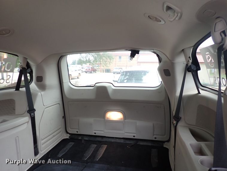 image for item DJ5743 2013 Dodge Grand Caravan  van