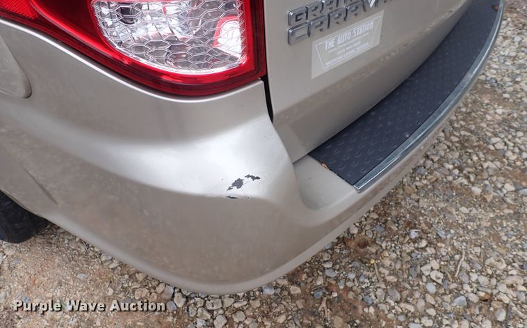 image for item DJ5743 2013 Dodge Grand Caravan  van