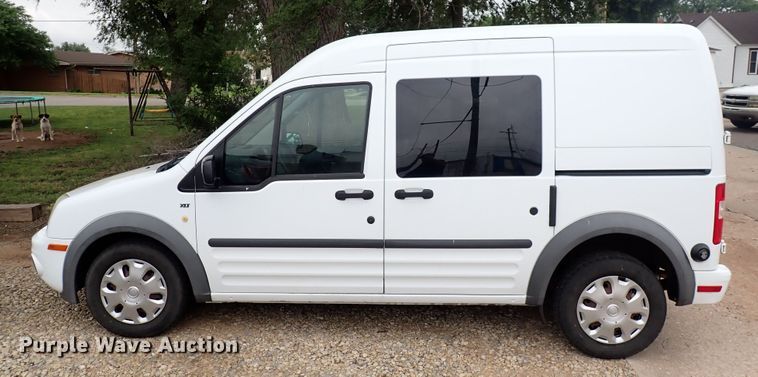 image for item DJ5745 2013 Ford Transit Connect  van