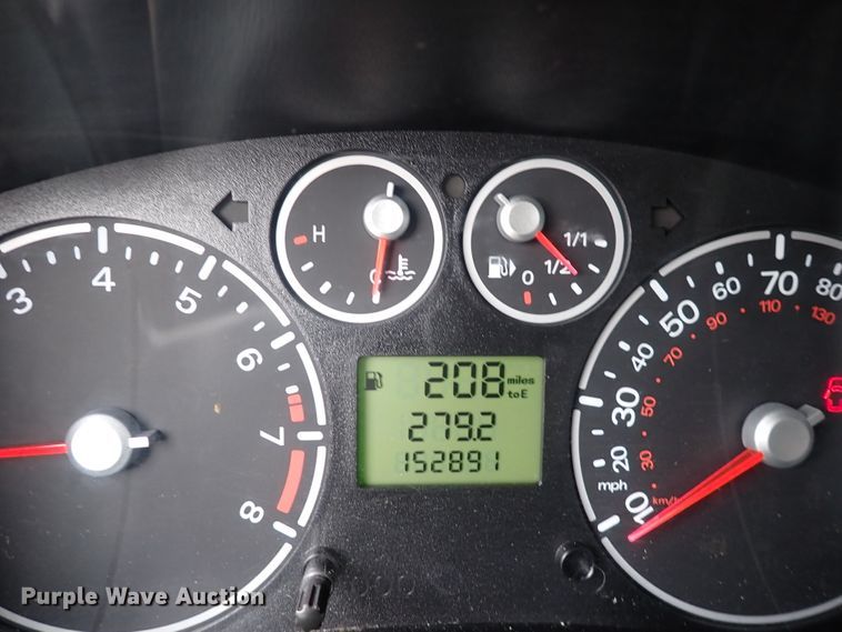 image for item DJ5745 2013 Ford Transit Connect  van