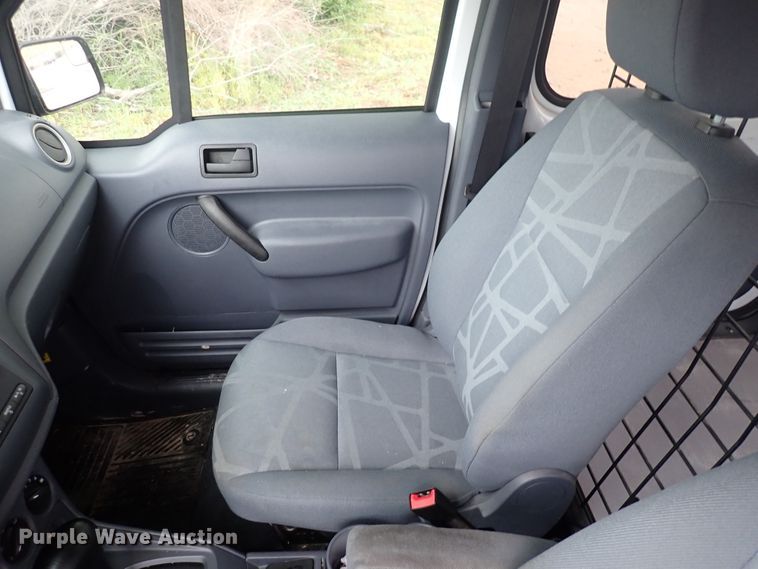image for item DJ5745 2013 Ford Transit Connect  van