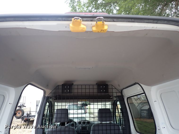 image for item DJ5745 2013 Ford Transit Connect  van