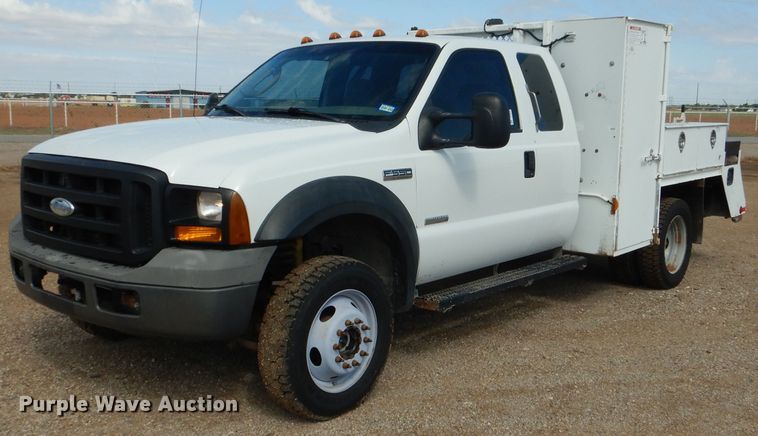 image for item DJ8846 2007 Ford F550 Super Duty  SuperCab utility / service truck