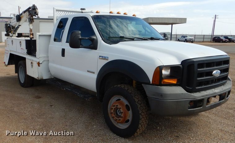 image for item DJ8846 2007 Ford F550 Super Duty  SuperCab utility / service truck