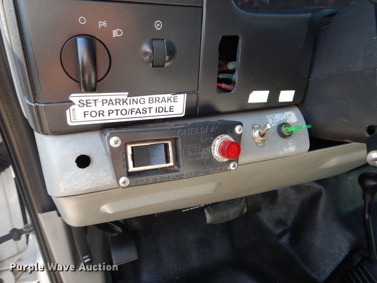 image for item DJ8846 2007 Ford F550 Super Duty  SuperCab utility / service truck