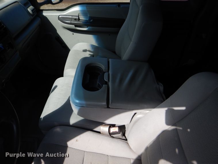 image for item DJ8846 2007 Ford F550 Super Duty  SuperCab utility / service truck