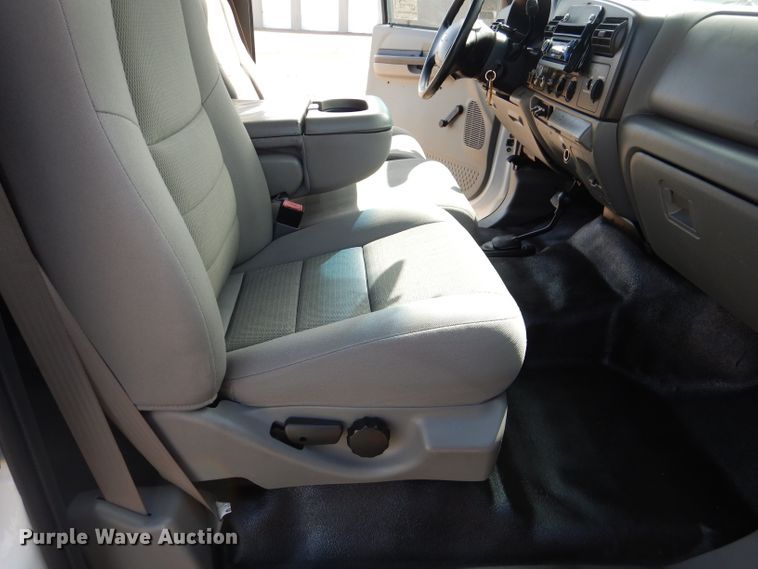 image for item DJ8846 2007 Ford F550 Super Duty  SuperCab utility / service truck