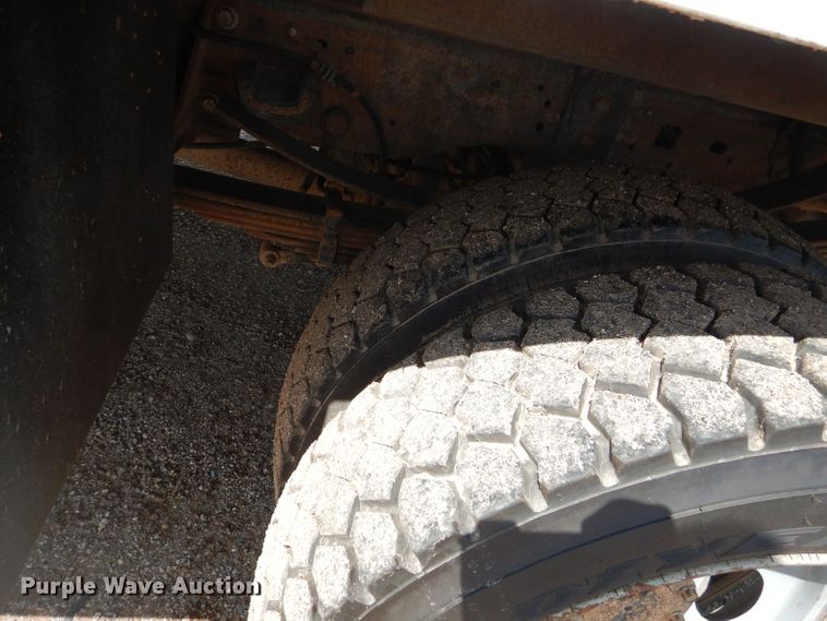 image for item DJ8846 2007 Ford F550 Super Duty  SuperCab utility / service truck