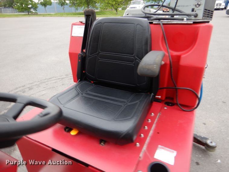 image for item DL8105 Factory-cat 46-C floor scrubber