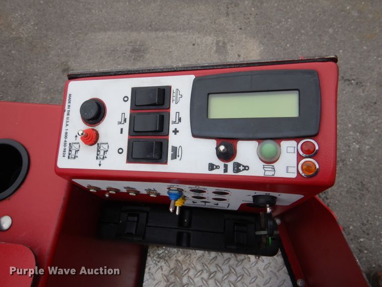 image for item DL8105 Factory-cat 46-C floor scrubber