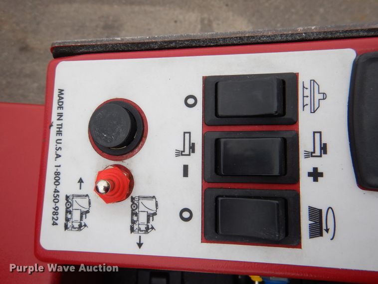 image for item DL8105 Factory-cat 46-C floor scrubber