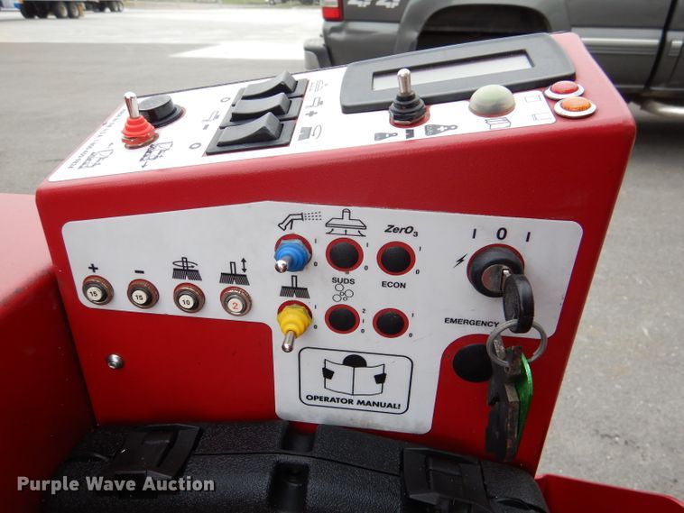 image for item DL8105 Factory-cat 46-C floor scrubber