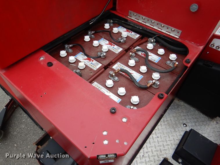 image for item DL8105 Factory-cat 46-C floor scrubber