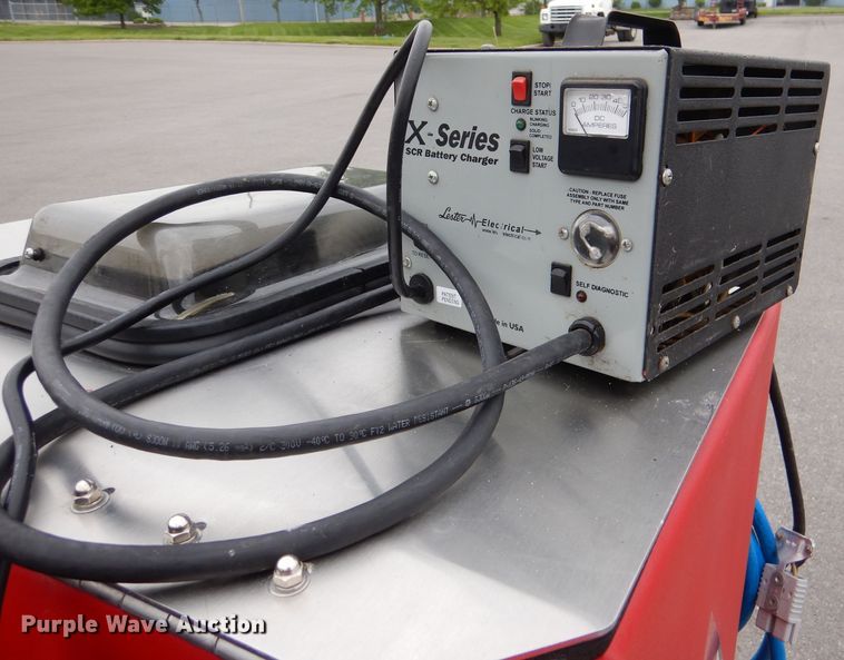 image for item DL8105 Factory-cat 46-C floor scrubber