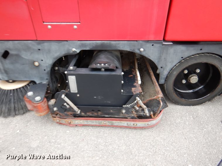 image for item DL8105 Factory-cat 46-C floor scrubber