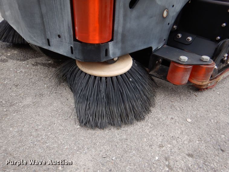 image for item DL8105 Factory-cat 46-C floor scrubber