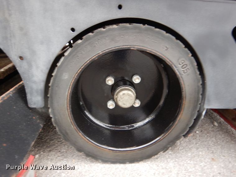 image for item DL8105 Factory-cat 46-C floor scrubber