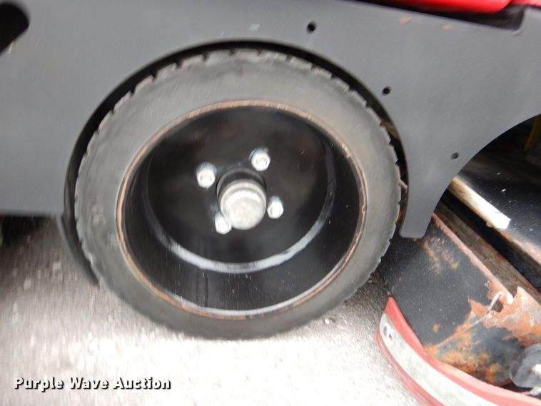 image for item DL8105 Factory-cat 46-C floor scrubber